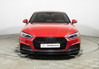 Подержанный автомобиль Audi A5 Coupe 2016 года (2 фото)