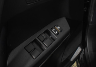 Подержанный автомобиль Toyota RAV4 2018 года (10 фото)