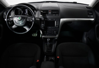 Подержанный автомобиль Skoda Yeti 2014 года (14 фото)