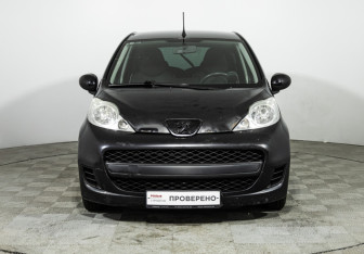 Подержанный автомобиль Peugeot 107 2009 года (2 фото)