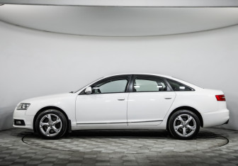 Подержанный автомобиль Audi A6 Sedan 2009 года (8 фото)