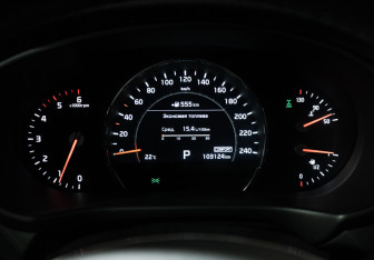 Подержанный автомобиль Kia Sorento 2018 года (12 фото)