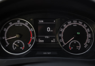 Подержанный автомобиль Skoda Rapid Liftback 2019 года (14 фото)