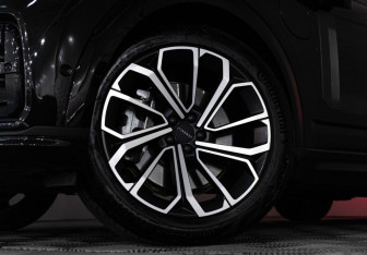 Подержанный автомобиль Lynk&Co 09 2023 года (40 фото)