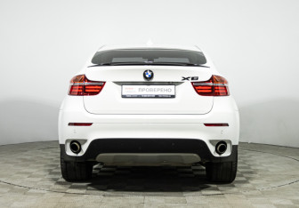 Подержанный автомобиль BMW X6 2013 года (6 фото)