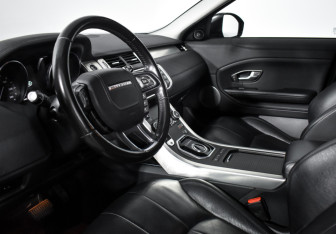 Подержанный автомобиль Land Rover Range Rover Evoque 2017 года (9 фото)