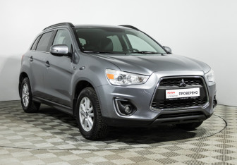 Подержанный автомобиль Mitsubishi ASX 2013 года (3 фото)