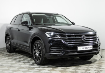 Подержанный автомобиль Volkswagen Touareg 2018 года (3 фото)
