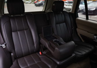 Подержанный автомобиль Land Rover Range Rover 2013 года (32 фото)