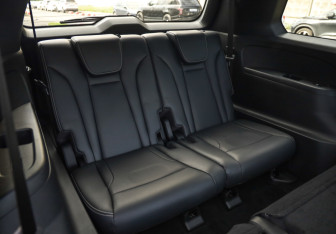Подержанный автомобиль GAC GS8 2024 года (32 фото)