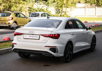 Подержанный автомобиль Audi A3 Sedan 2021 года (6 фото)