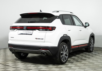 Подержанный автомобиль Changan CS35PLUS 2023 года (5 фото)