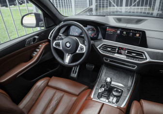 Подержанный автомобиль BMW X7 2019 года (13 фото)