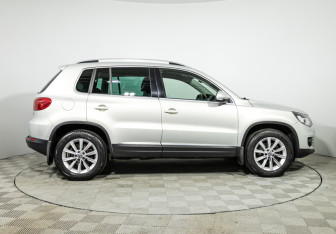 Подержанный автомобиль Volkswagen Tiguan 2013 года (4 фото)