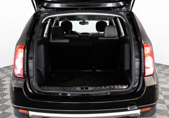 Подержанный автомобиль Renault Duster 2012 года (15 фото)