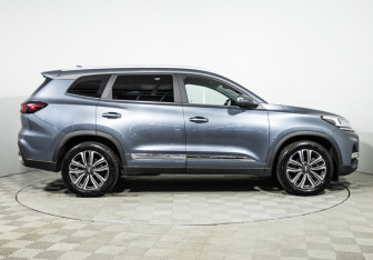 Подержанный автомобиль Chery Tiggo 8 2020 года (4 фото)