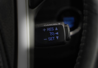 Подержанный автомобиль Toyota Highlander 2014 года (13 фото)