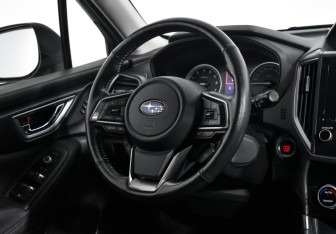 Подержанный автомобиль Subaru Forester Suv 2018 года (14 фото)