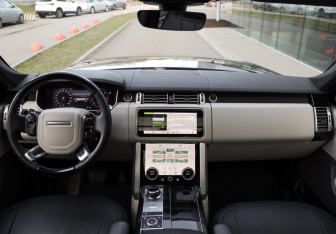 Подержанный автомобиль Land Rover Range Rover 2019 года (11 фото)