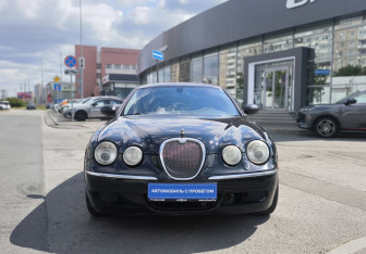 Подержанный автомобиль Jaguar S-Type 2007 года (2 фото)