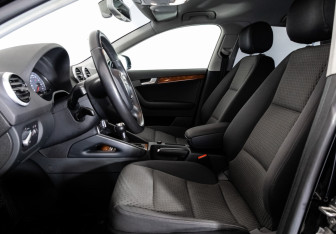 Подержанный автомобиль Audi A3 Hatchback 2012 года (18 фото)