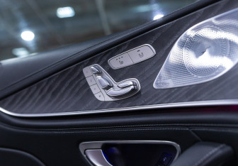 Подержанный автомобиль Mercedes-Benz AMG GT Liftback 2019 года (25 фото)