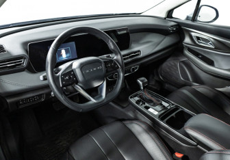 Подержанный автомобиль BAIC U5 Plus 2023 года (11 фото)