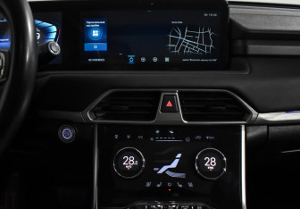 Подержанный автомобиль Exeed TXL 2022 года (17 фото)