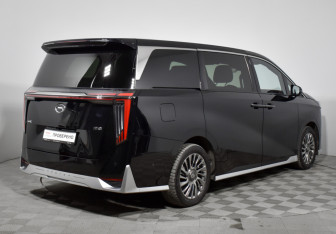 Подержанный автомобиль GAC M8 2024 года (5 фото)