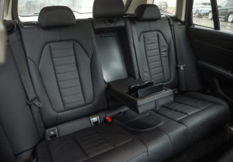 Подержанный автомобиль BMW X3 2021 года (34 фото)