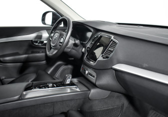 Подержанный автомобиль Volvo XC90 2019 года (13 фото)