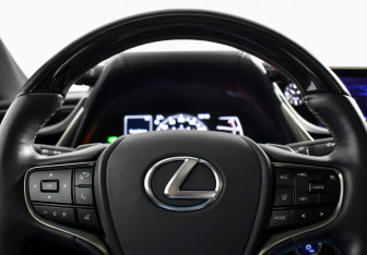 Подержанный автомобиль Lexus ES 2021 года (16 фото)