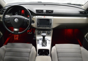 Подержанный автомобиль Volkswagen Passat Wagon 2008 года (14 фото)