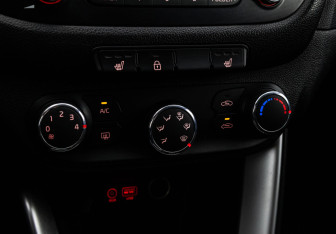 Подержанный автомобиль Kia Ceed Wagon 2018 года (14 фото)