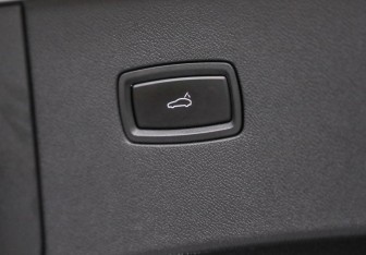 Подержанный автомобиль Porsche Cayenne 2021 года (39 фото)