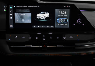 Подержанный автомобиль Changan UNI-K 2023 года (18 фото)