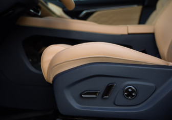 Подержанный автомобиль Voyah Free 2025 года (30 фото)