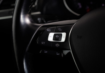 Подержанный автомобиль Volkswagen Tiguan 2019 года (12 фото)