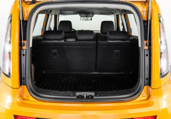 Подержанный автомобиль Kia Soul 2010 года (17 фото)