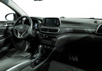 Подержанный автомобиль Hyundai Tucson 2019 года (9 фото)
