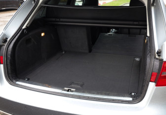 Подержанный автомобиль Audi A4 allroad 2012 года (27 фото)