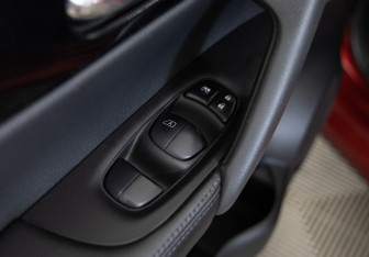 Подержанный автомобиль Nissan Qashqai 2016 года (21 фото)