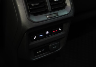 Подержанный автомобиль Volkswagen Tiguan 2019 года (23 фото)