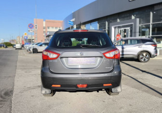 Подержанный автомобиль Suzuki SX4 Hatchback 2018 года (5 фото)