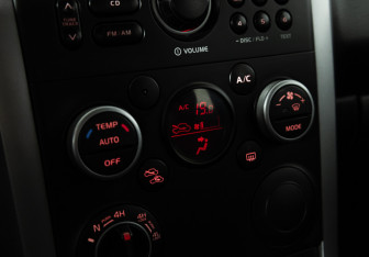 Подержанный автомобиль Suzuki Grand Vitara 2008 года (15 фото)
