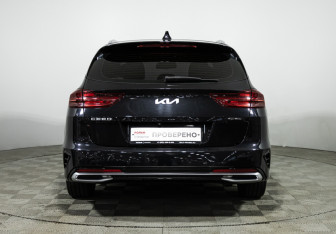 Подержанный автомобиль Kia Ceed Wagon 2021 года (6 фото)