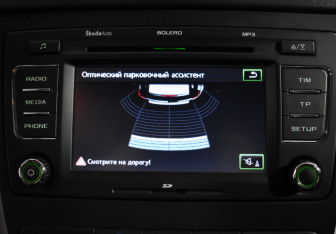 Подержанный автомобиль Skoda Yeti 2012 года (12 фото)