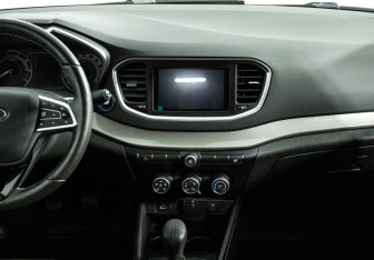 Подержанный автомобиль LADA (ВАЗ) Vesta Sedan 2023 года (14 фото)