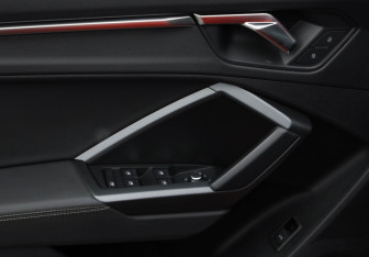 Подержанный автомобиль Audi Q3 Sportback 2020 года (25 фото)