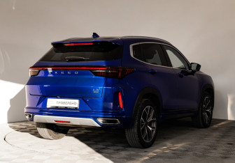Подержанный автомобиль Exeed LX 2022 года (5 фото)